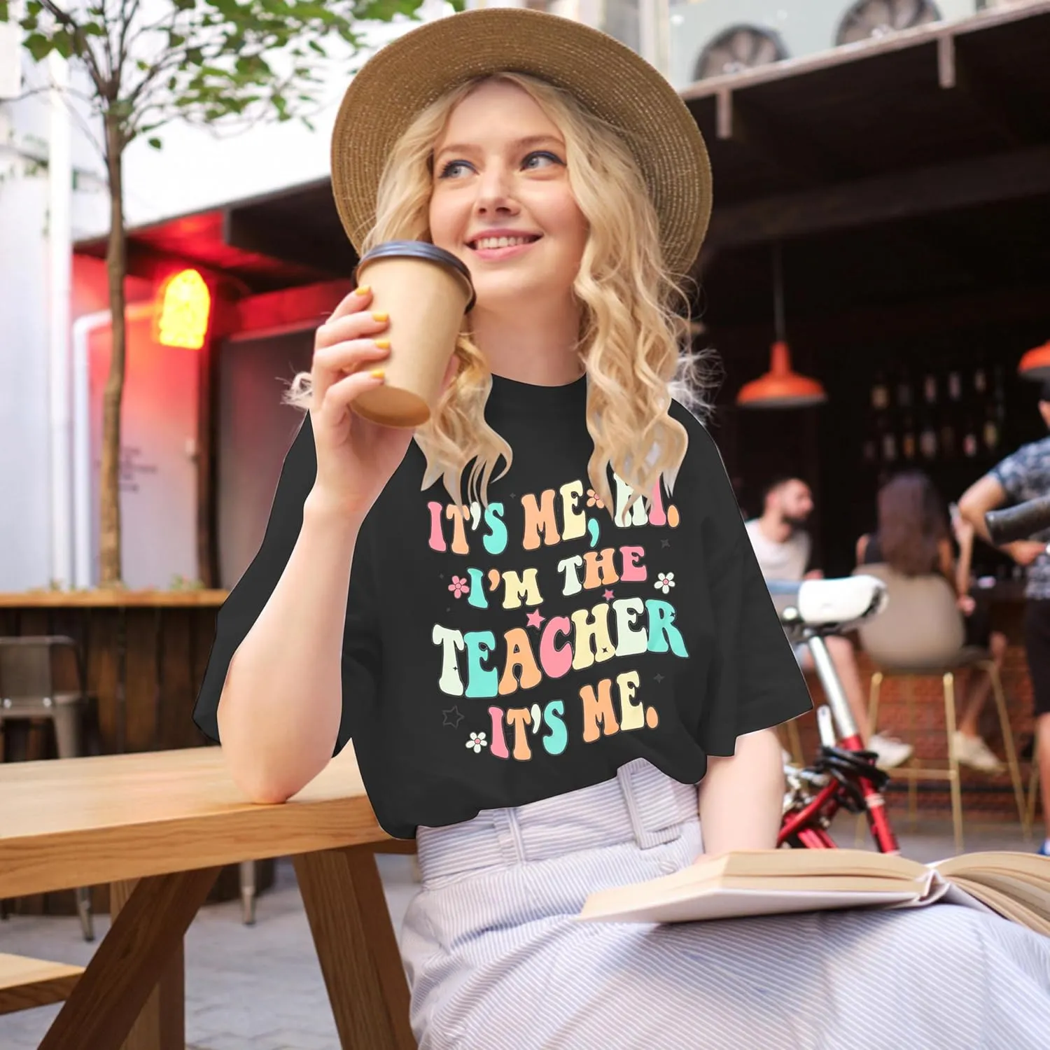It's Me Hi I'm The Teacher It's Me Shirt Women Teacher Appreciation Gift T-Shirt Funny Teacher Lift Tee Tops